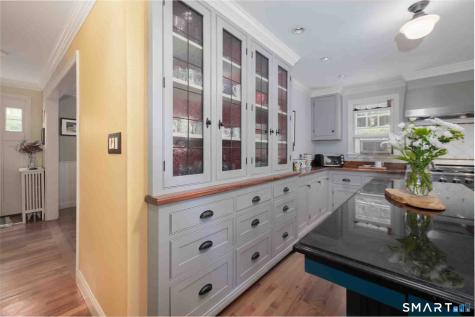16 Barnes Hill Road Burlington CT 06013