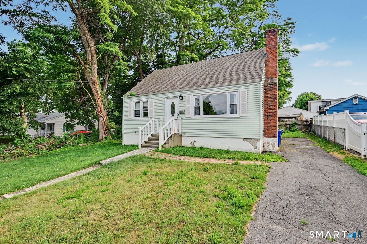 25 Myron Avenue Bridgeport CT 06606