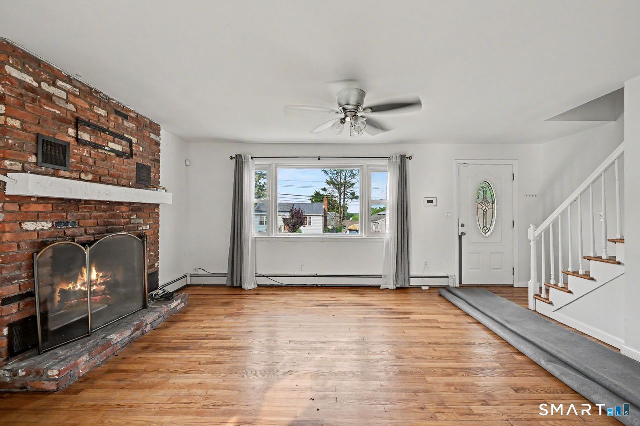 25 Myron Avenue Bridgeport CT 06606