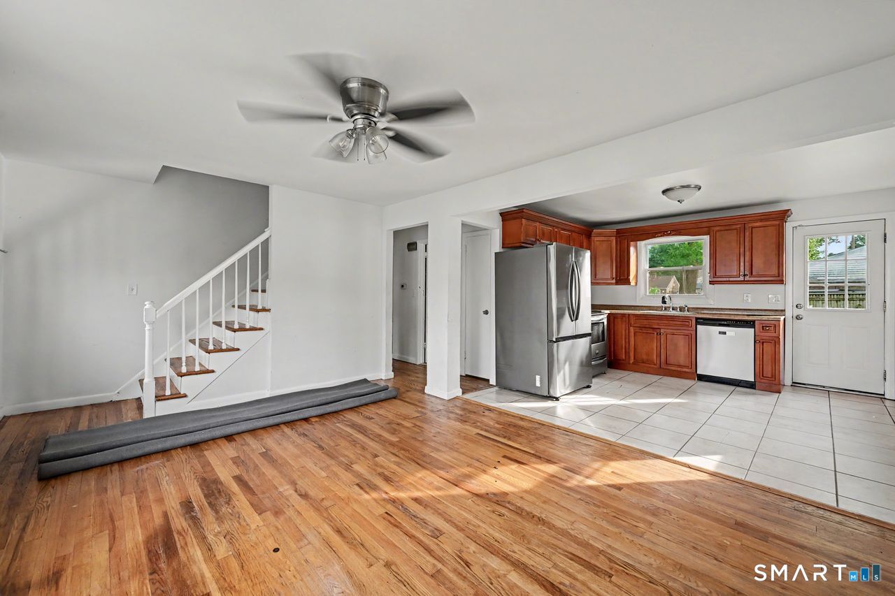 25 Myron Avenue Bridgeport CT 06606