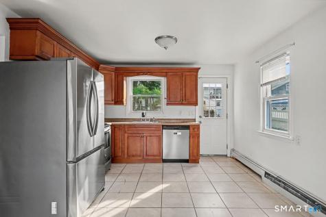 25 Myron Avenue Bridgeport CT 06606