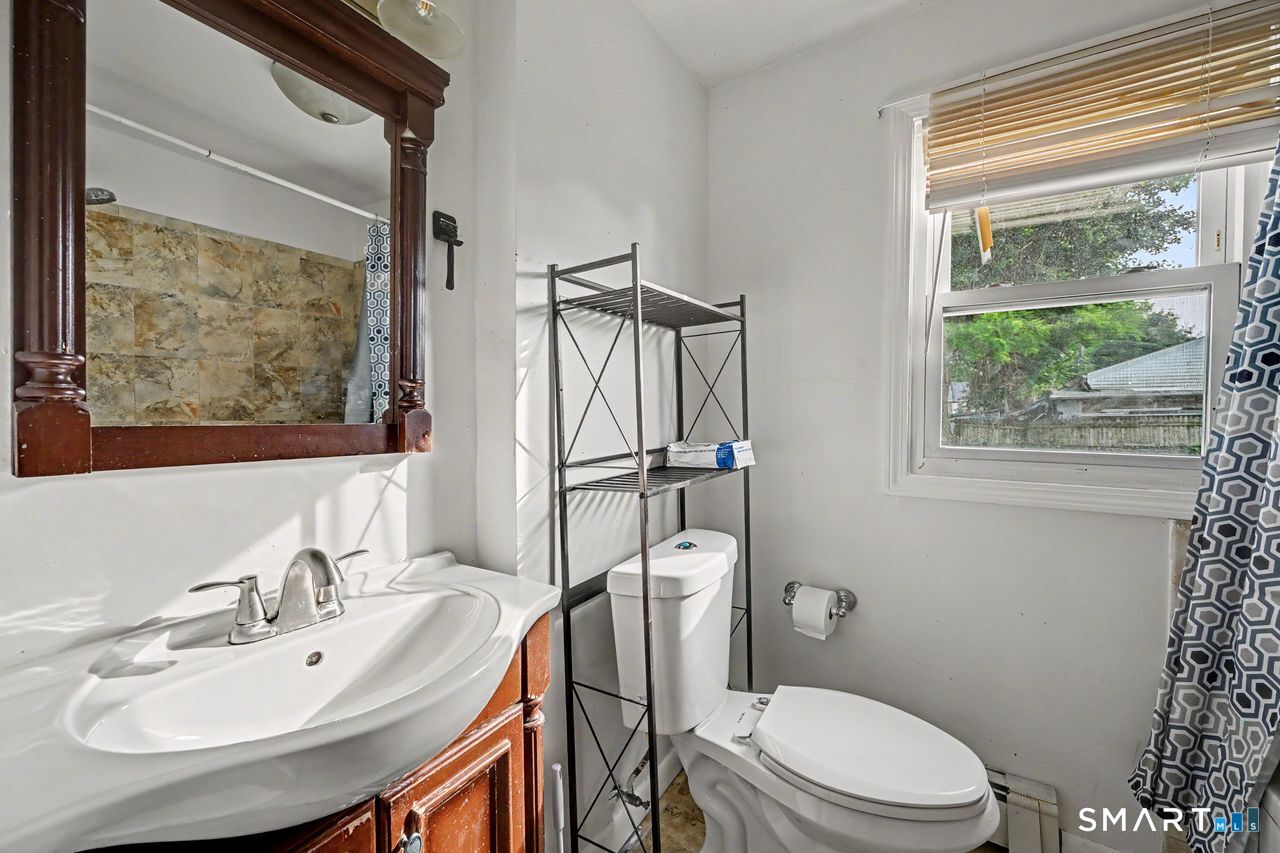 25 Myron Avenue Bridgeport CT 06606