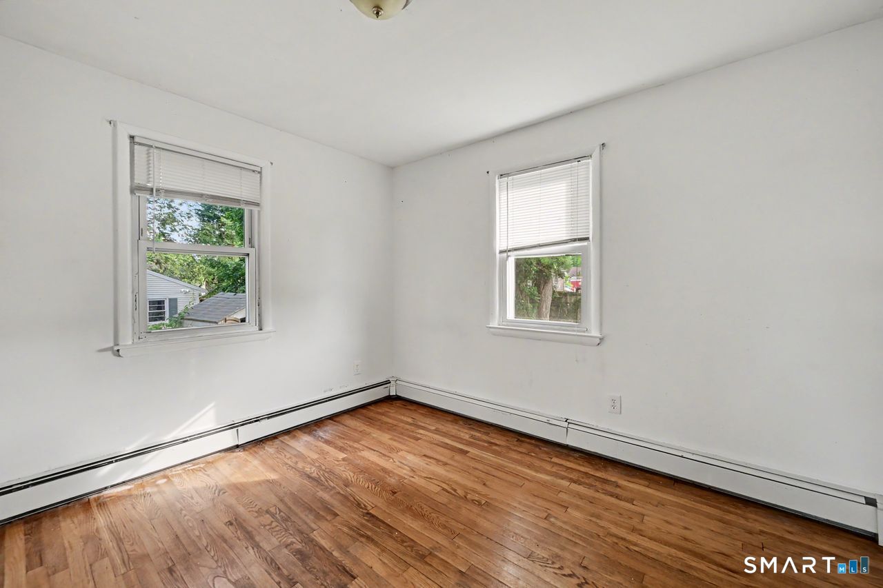 25 Myron Avenue Bridgeport CT 06606