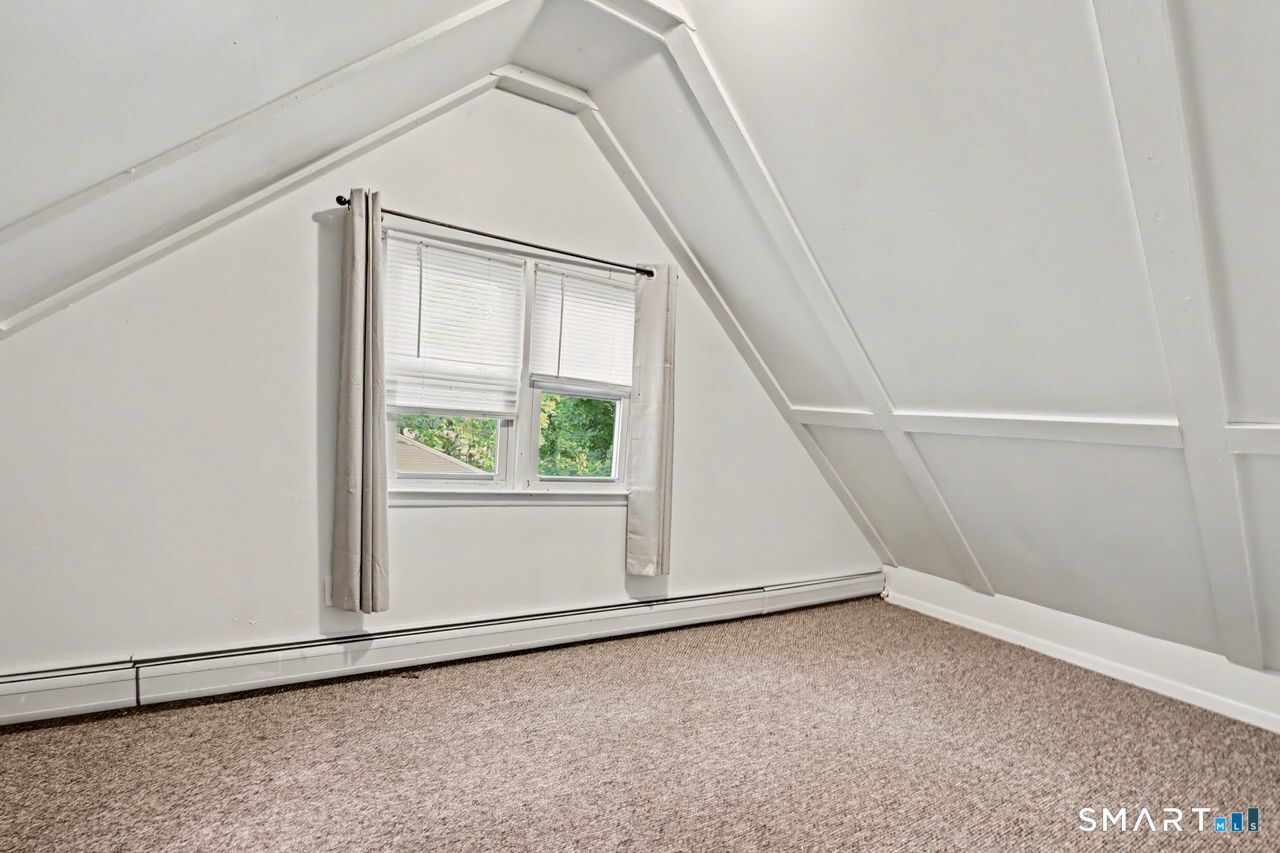 25 Myron Avenue Bridgeport CT 06606