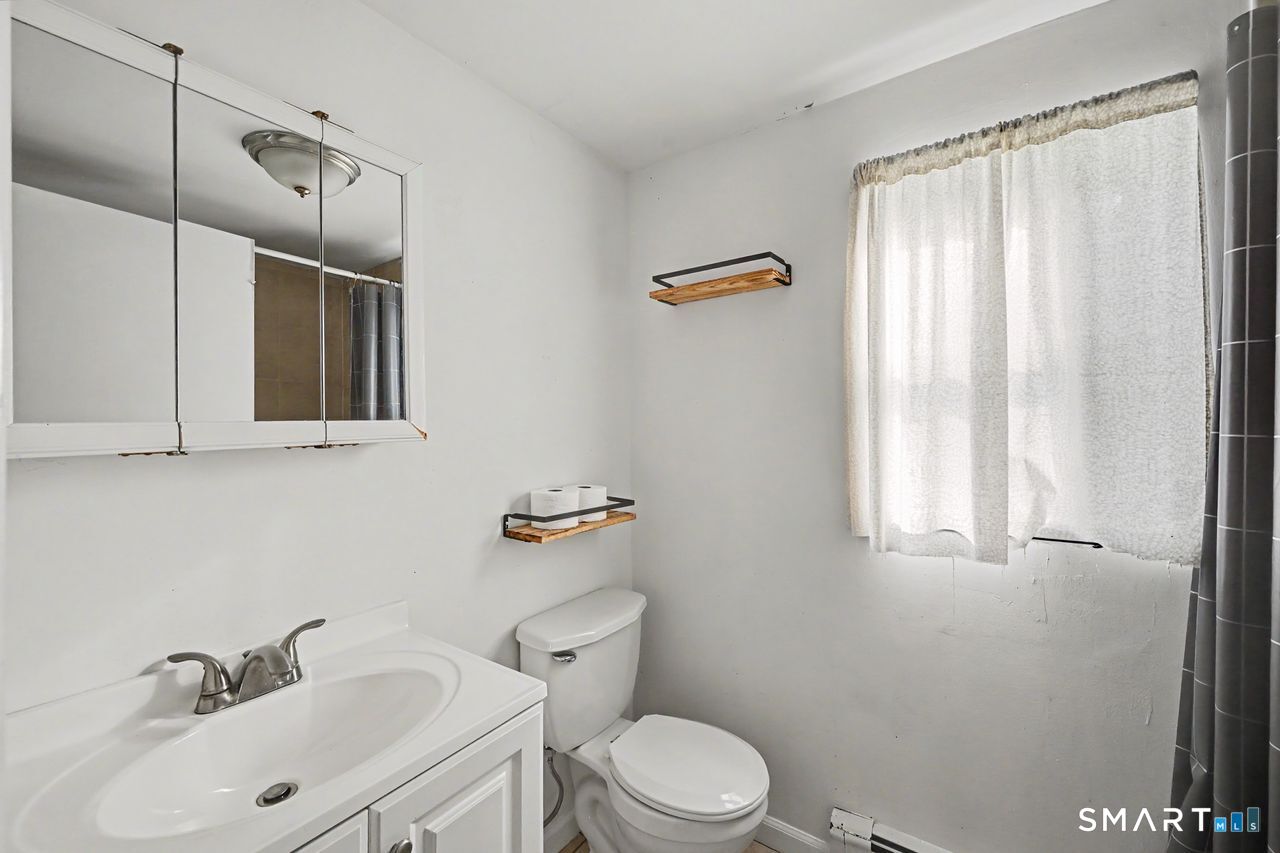 25 Myron Avenue Bridgeport CT 06606