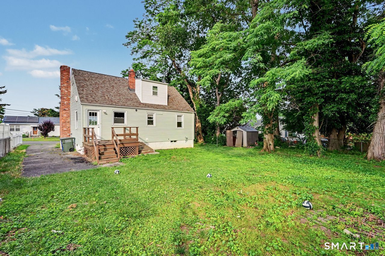 25 Myron Avenue Bridgeport CT 06606