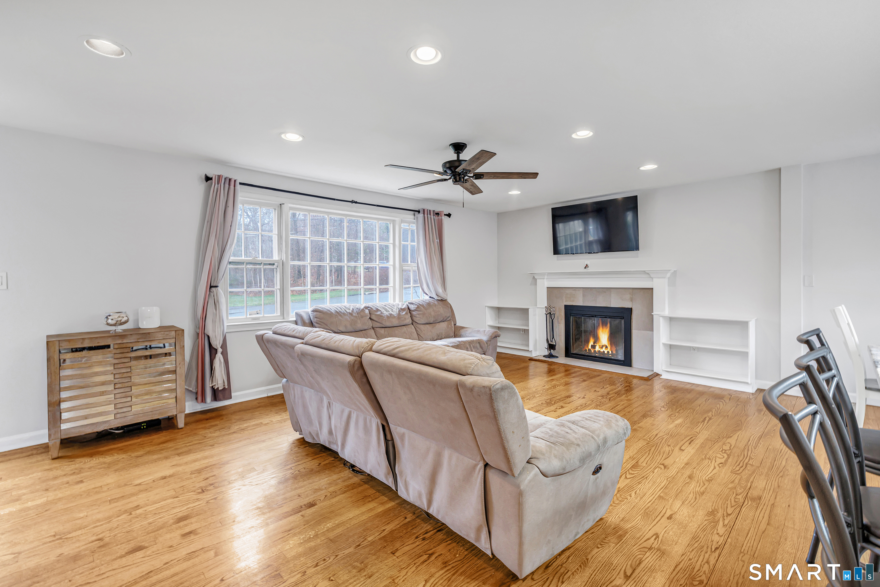 24 Valley Road Shelton CT 06484