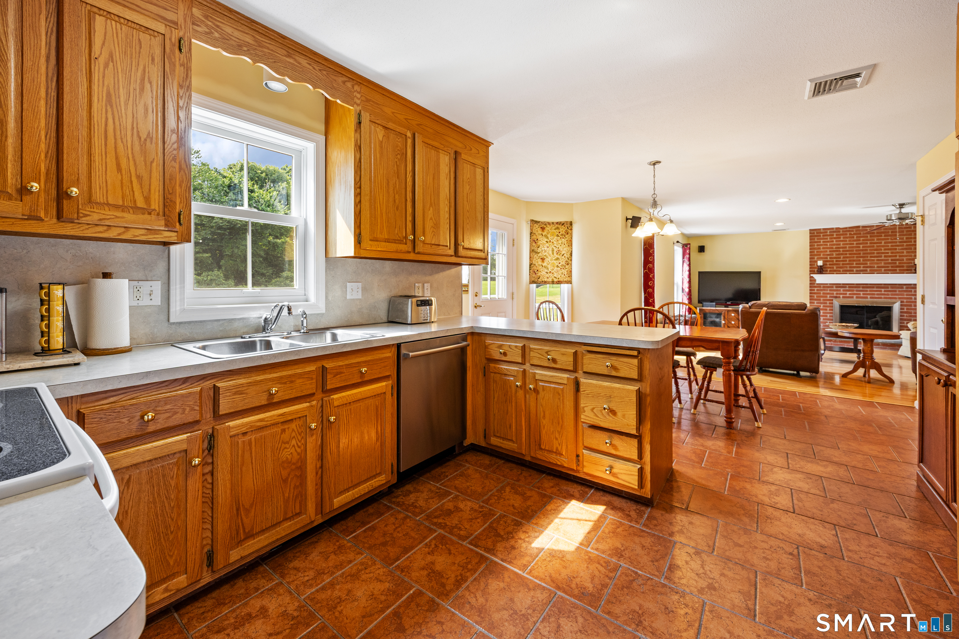 39 Old Farm Road Plymouth CT 06786