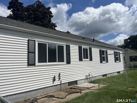 417 Denslow Street Windsor Locks CT 06096