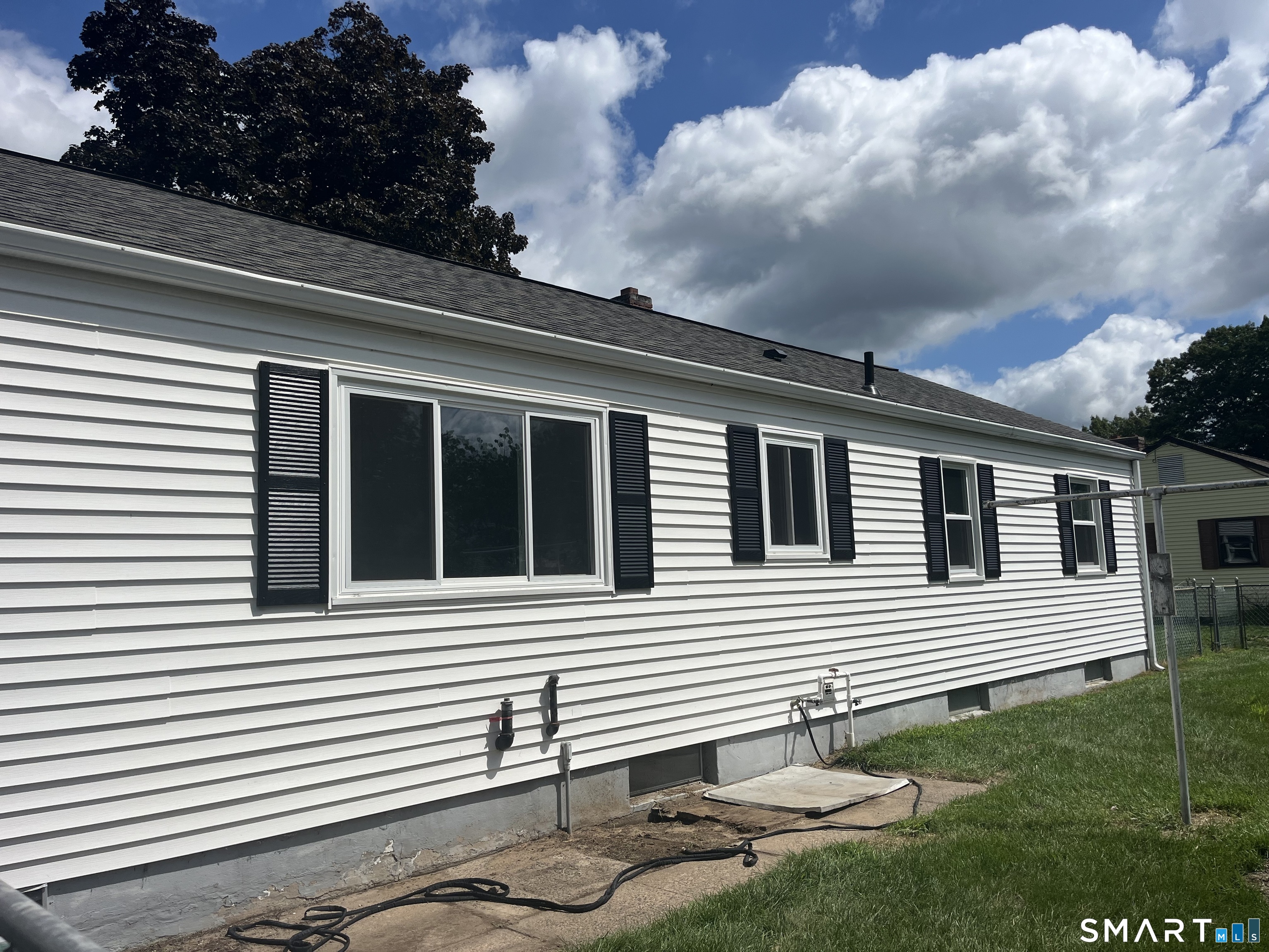 417 Denslow Street Windsor Locks CT 06096