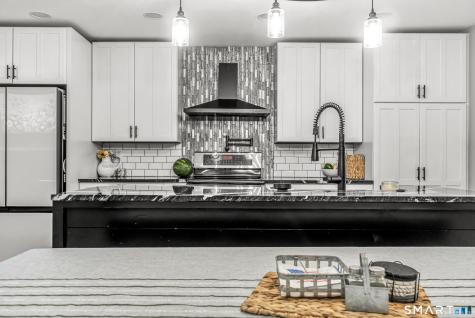 15 Corona Drive Milford CT 06460