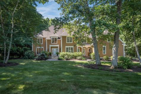 6 Queens Peak Canton CT 06019