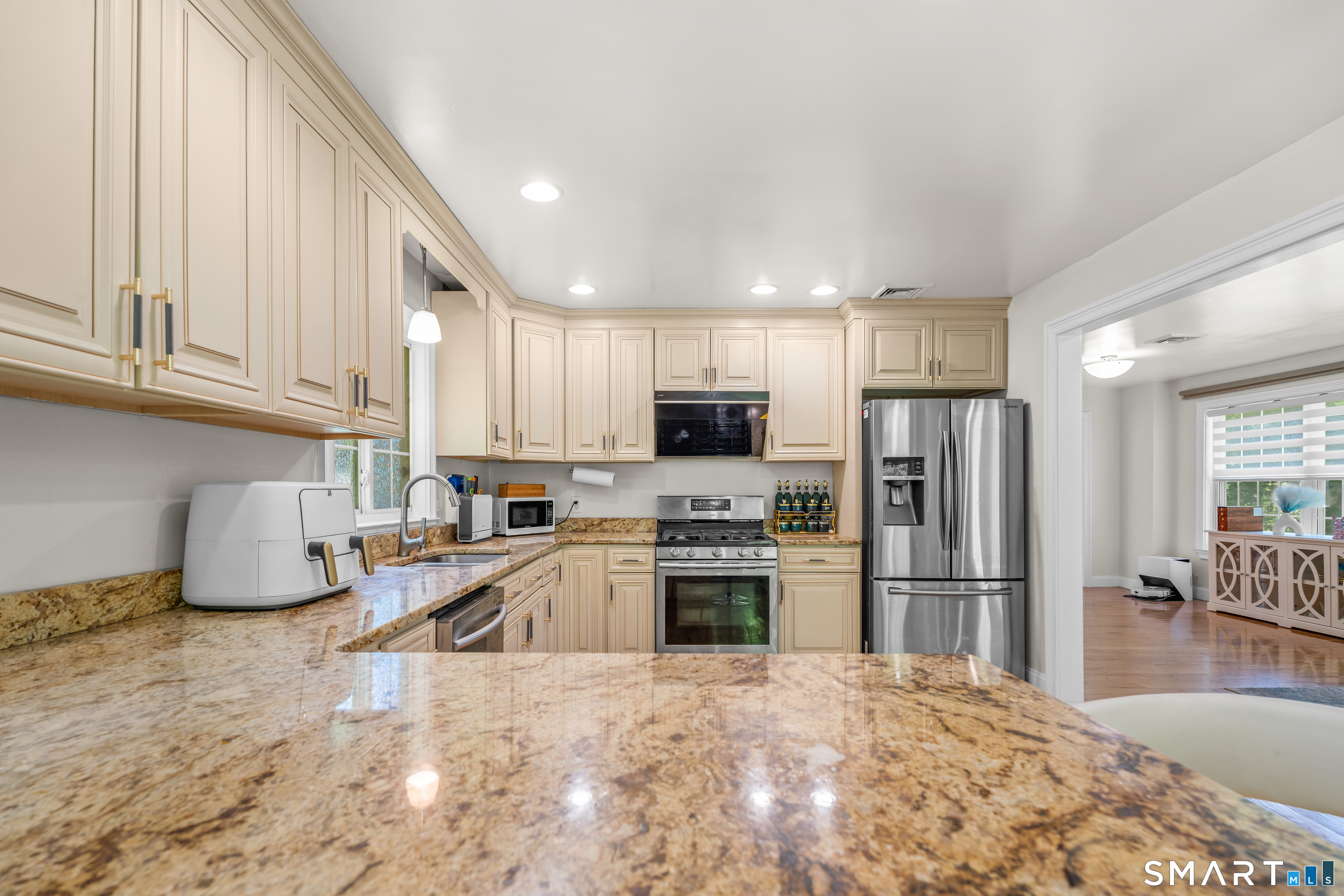 42 White Avenue Middlebury CT 06762