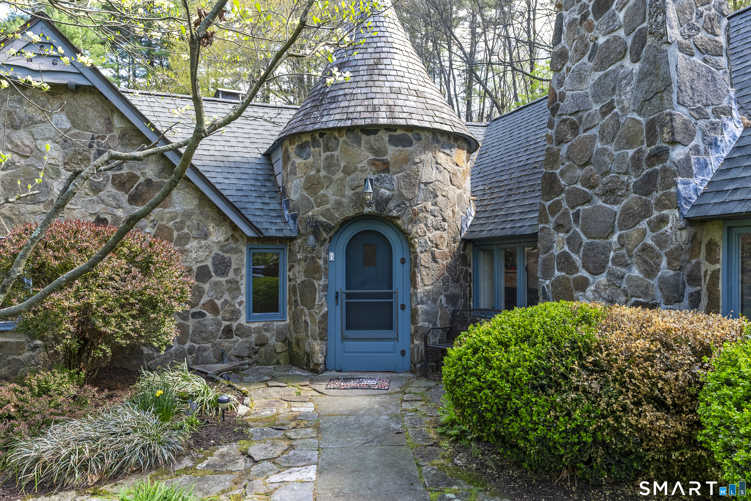 8 Morgan Road Canton CT 06019