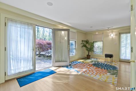 8 Morgan Road Canton CT 06019