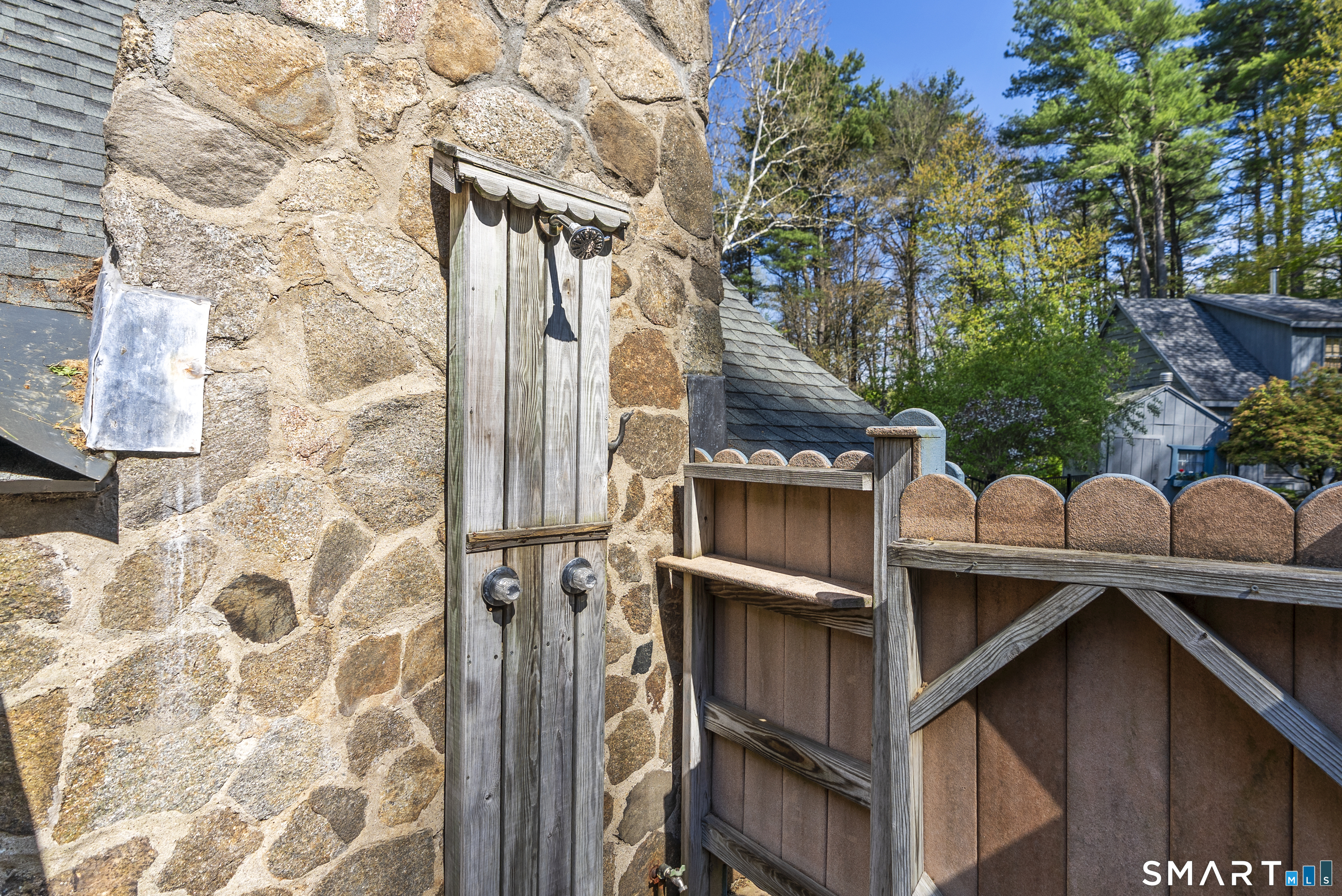 8 Morgan Road Canton CT 06019