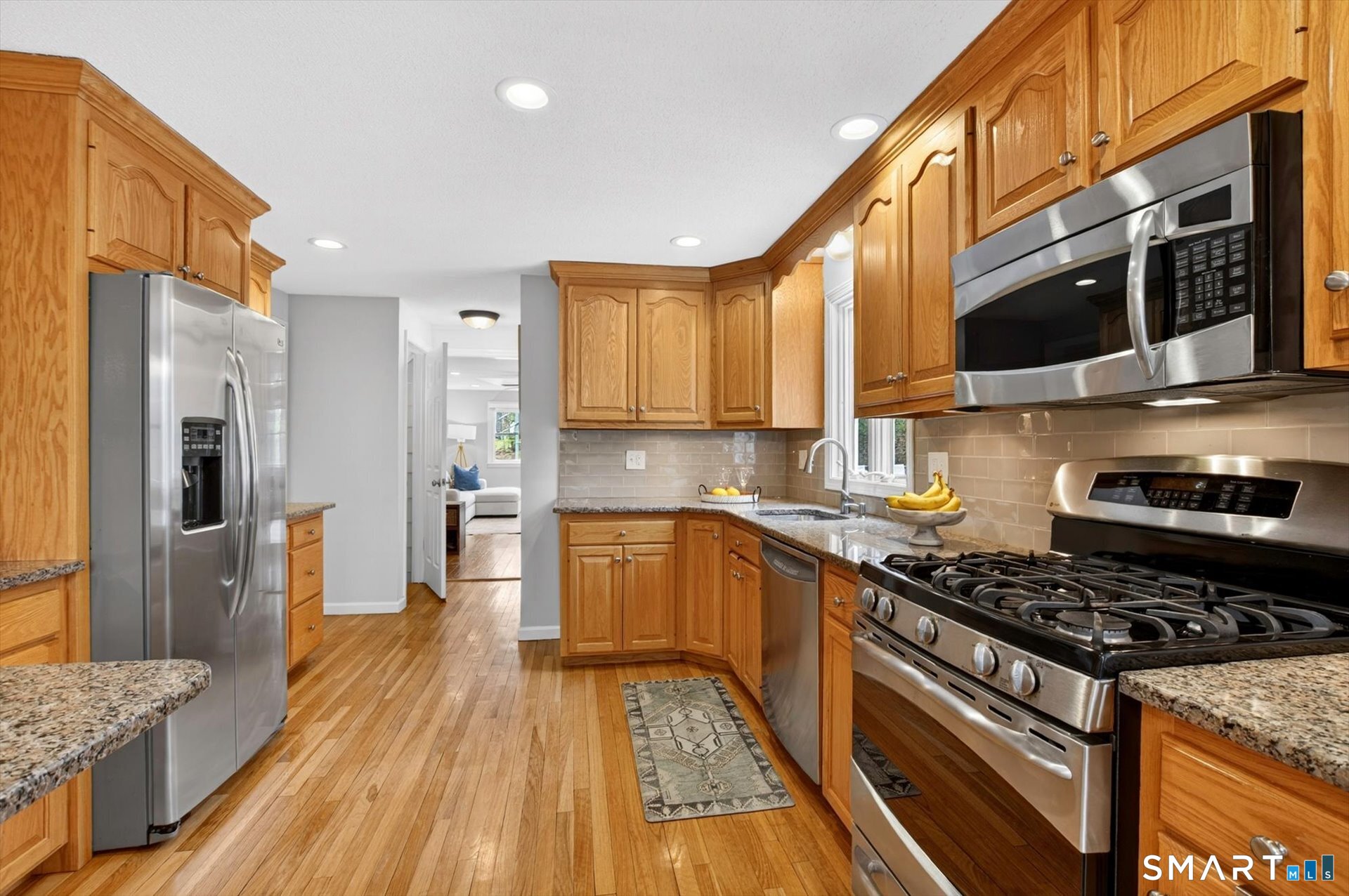 64 Pine Glen Road Simsbury CT 06070