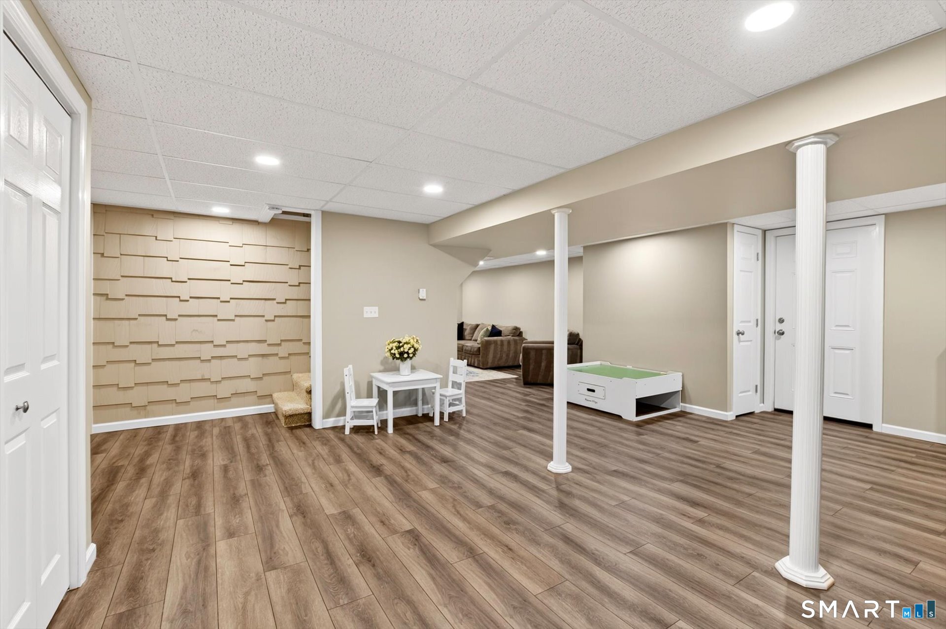 64 Pine Glen Road Simsbury CT 06070
