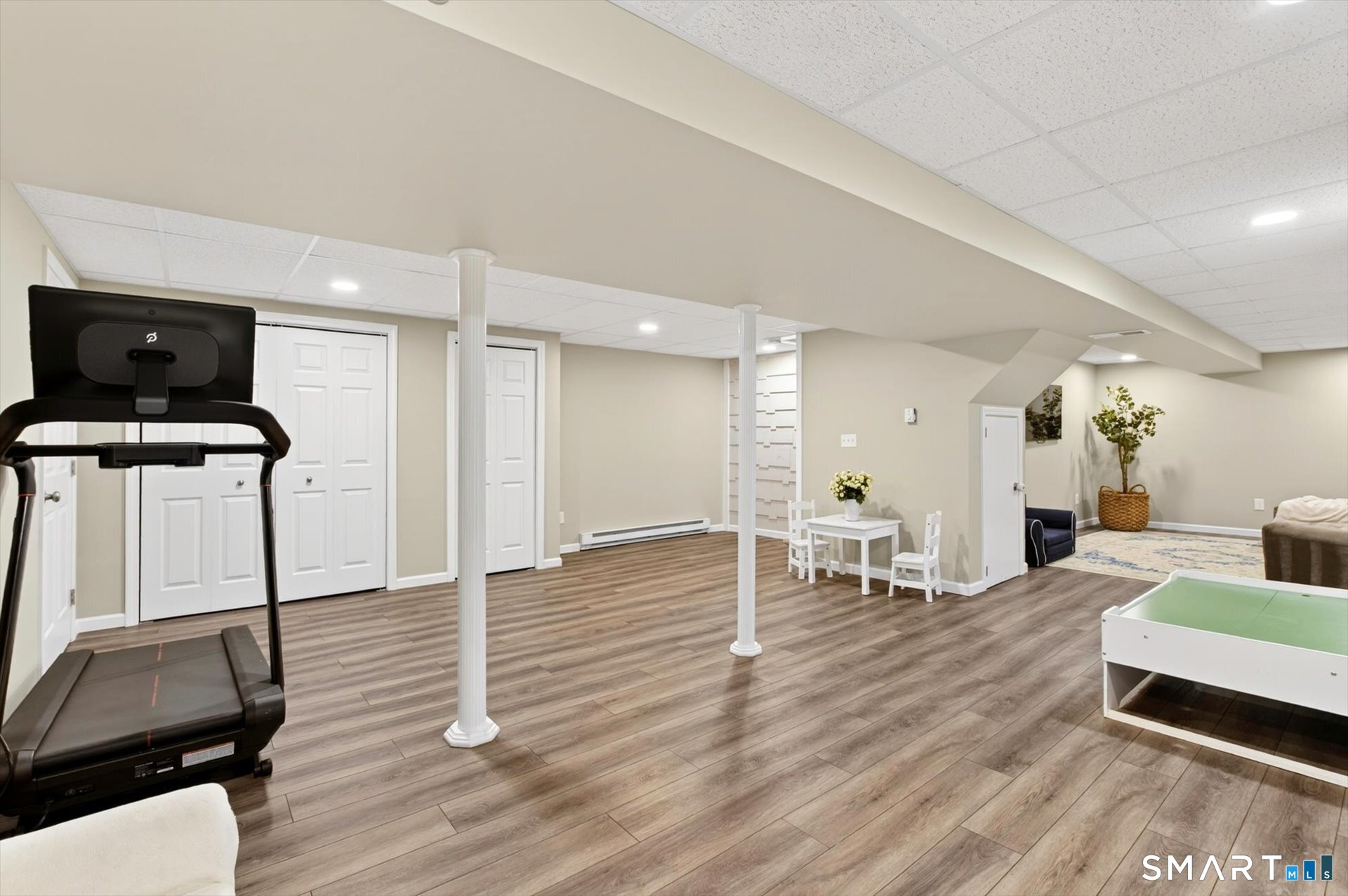 64 Pine Glen Road Simsbury CT 06070