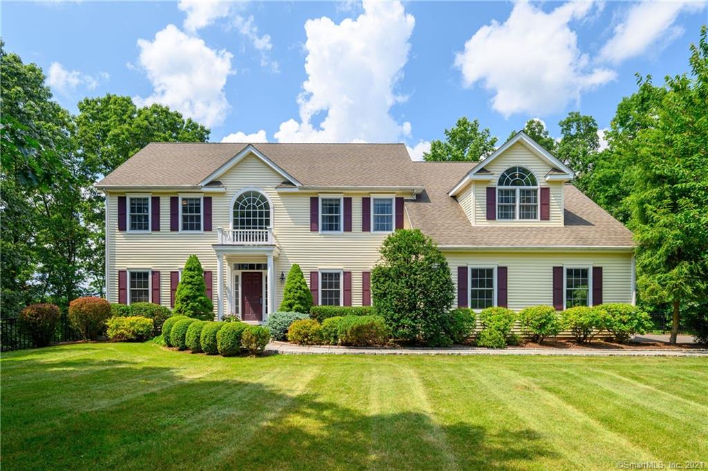 4 Jacobs Lane Newtown CT 06470
