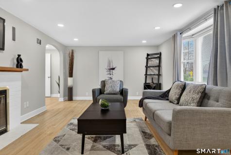 46 Lynde Street Old Saybrook CT 06475