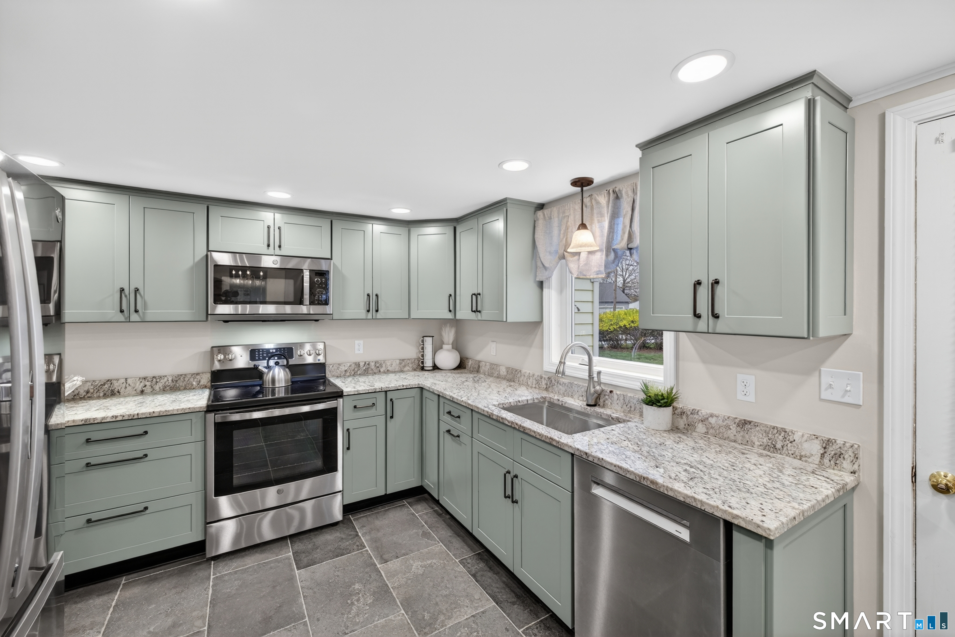 46 Lynde Street Old Saybrook CT 06475