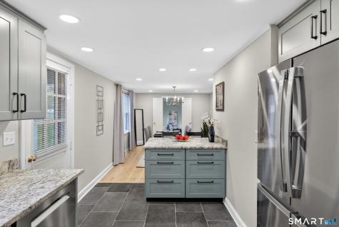 46 Lynde Street Old Saybrook CT 06475