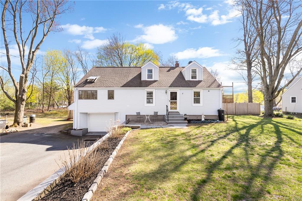 28 Oronoque Road Milford CT 06461