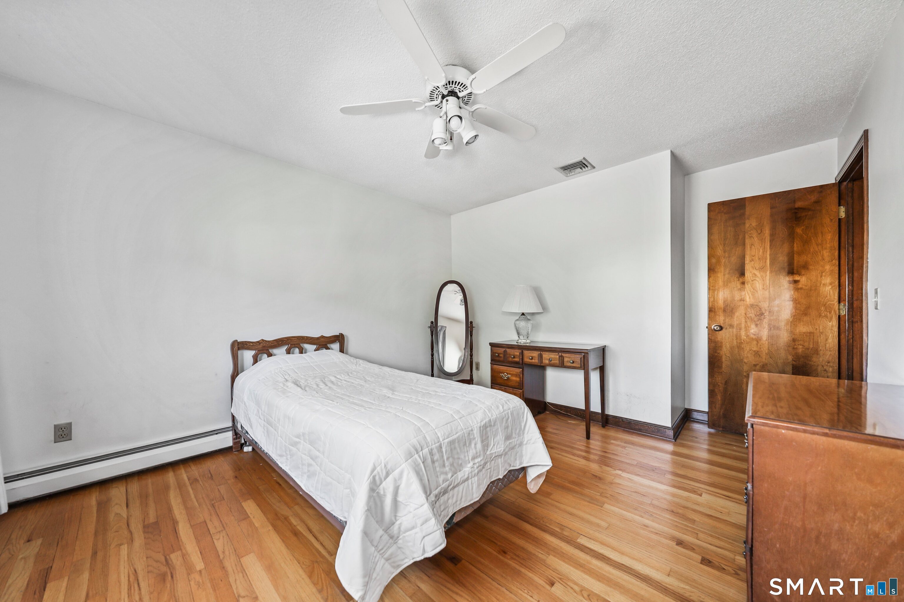 134 Judith Lane Waterbury CT 06704