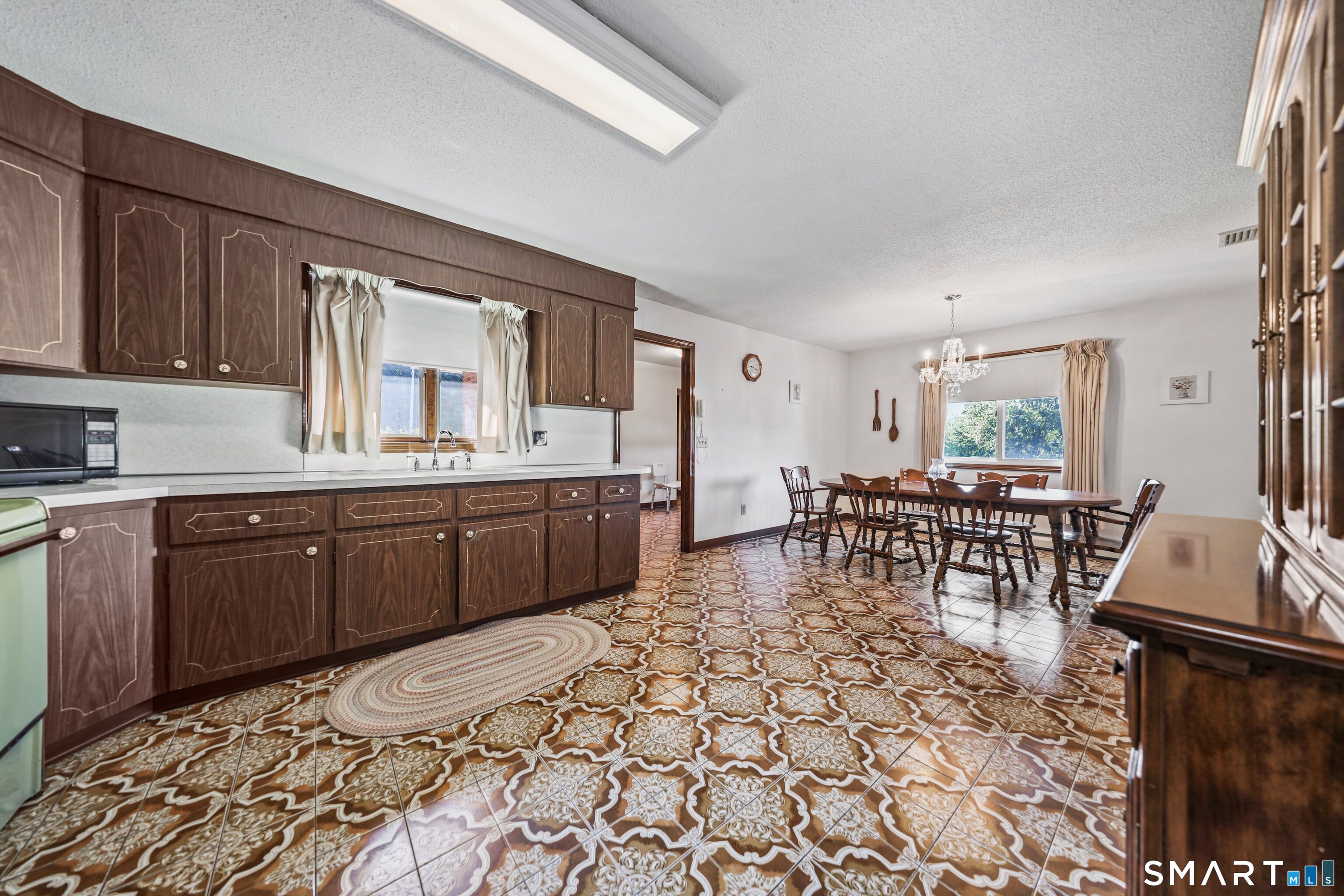 134 Judith Lane Waterbury CT 06704