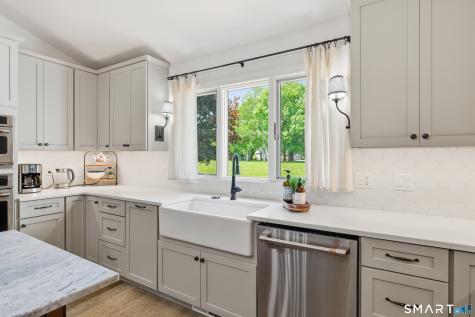 32 Deep Brook Harbor Suffield CT 06078