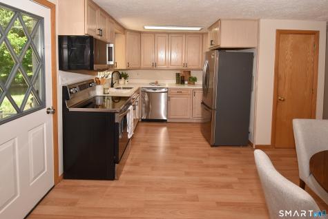 2534 Ellington Road South Windsor CT 06074