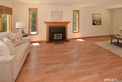 2534 Ellington Road South Windsor CT 06074