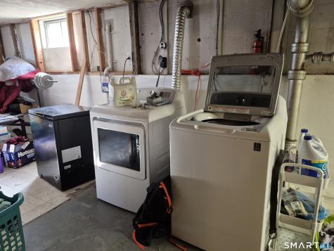 55 Massachusetts Avenue East Haven CT 06512