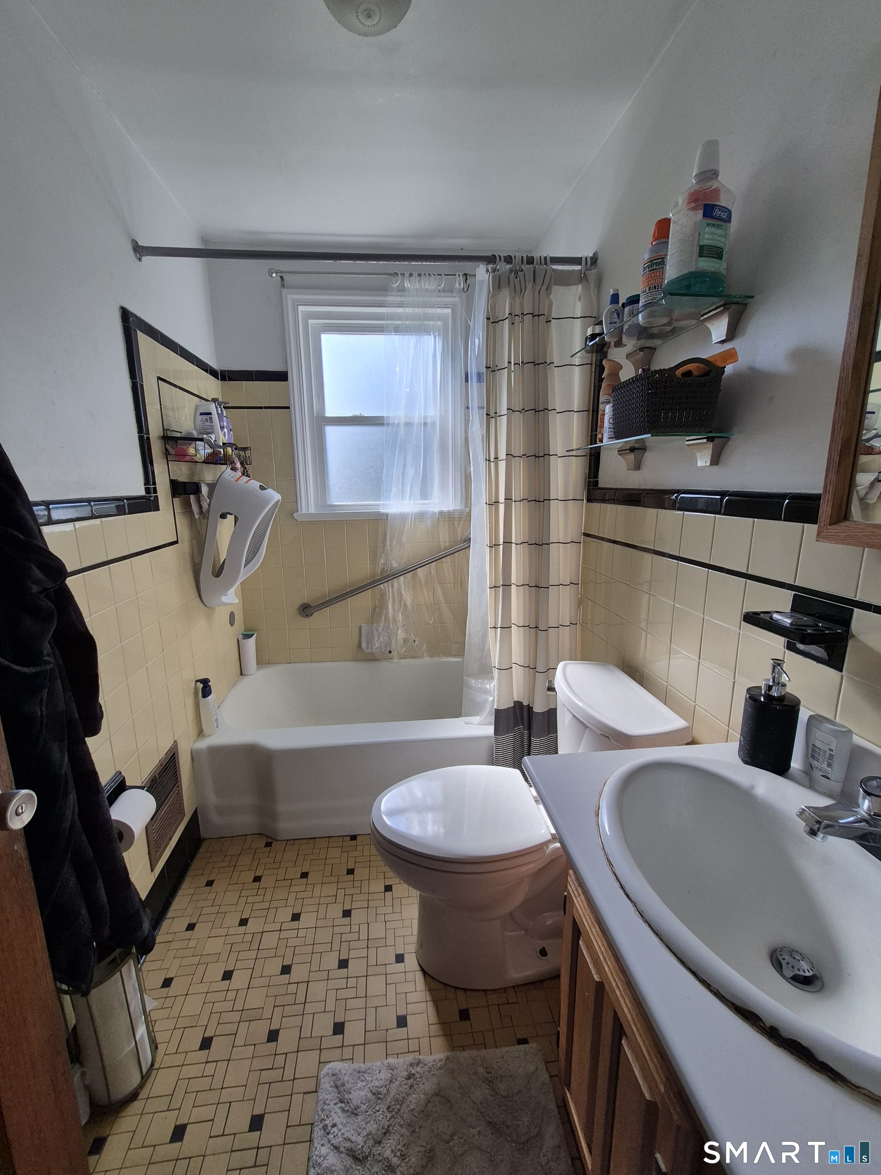55 Massachusetts Avenue East Haven CT 06512
