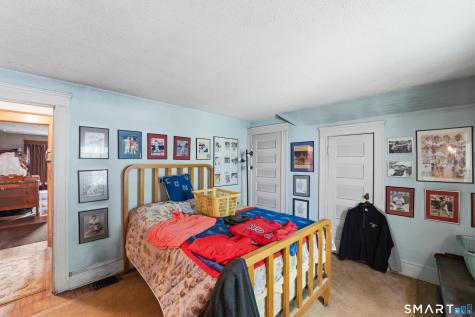 80 Golf Street Newington CT 06111