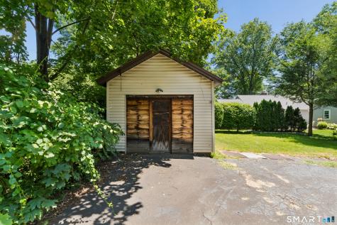 80 Golf Street Newington CT 06111