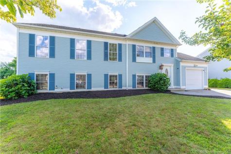 6 Tum-a-lum Circle Westerly RI 02891