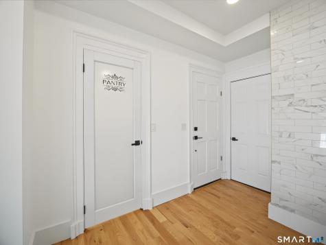 3 Potter Road North Haven CT 06473