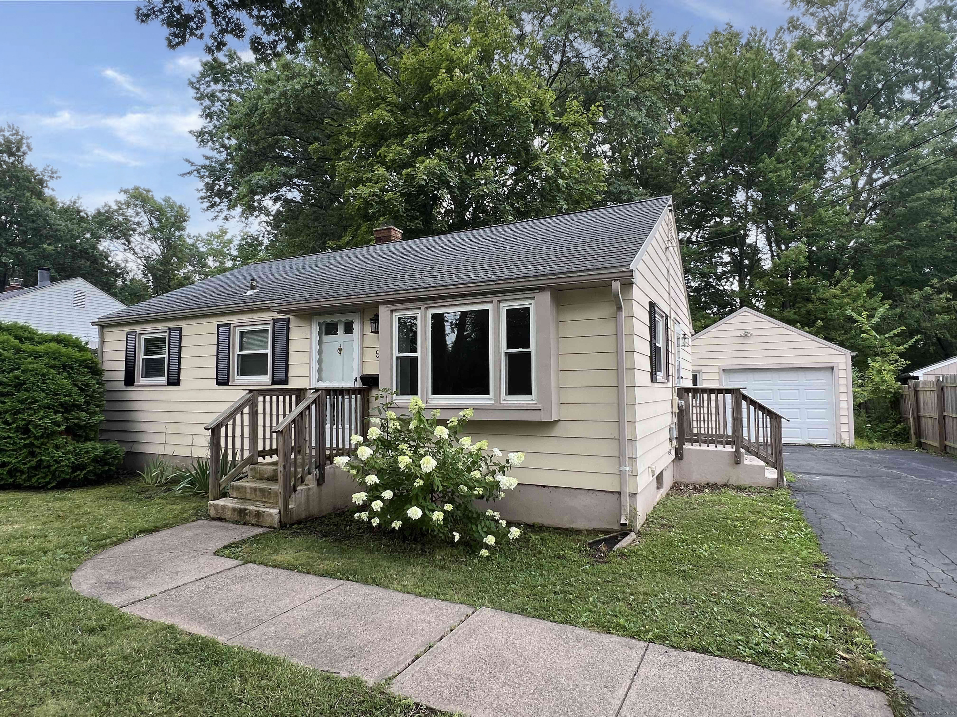 90 Goodwin Park Road Wethersfield CT 06109