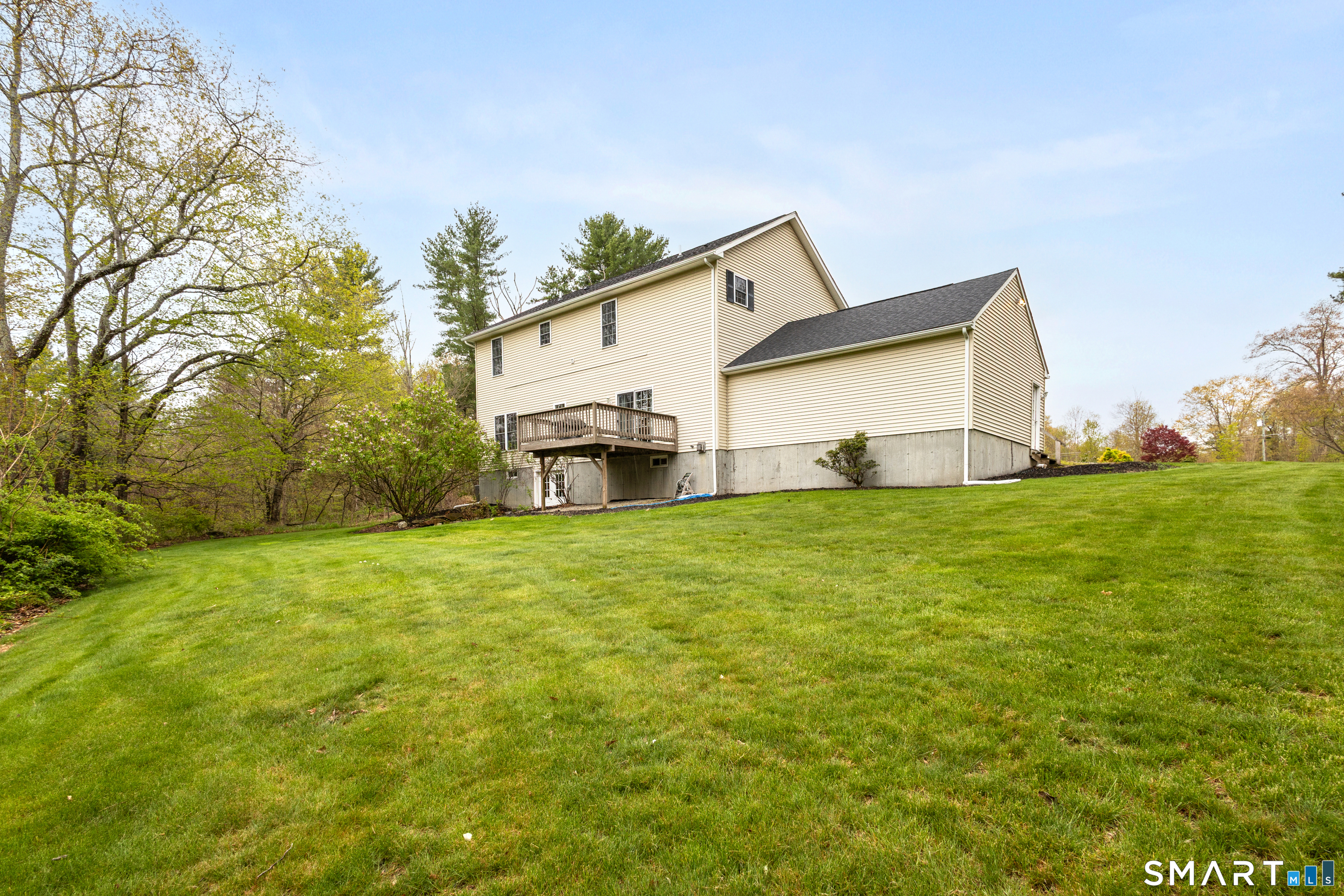 1393 Route 169 Woodstock CT 06281