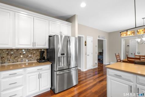 1393 Route 169 Woodstock CT 06281