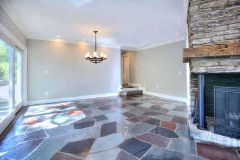 27 Rogues Ridge Weston CT 06883