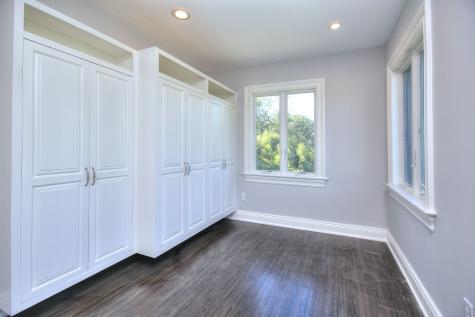 27 Rogues Ridge Weston CT 06883