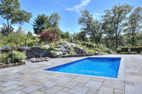 27 Rogues Ridge Weston CT 06883