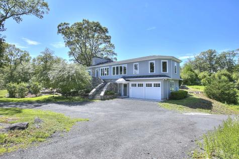 27 Rogues Ridge Weston CT 06883