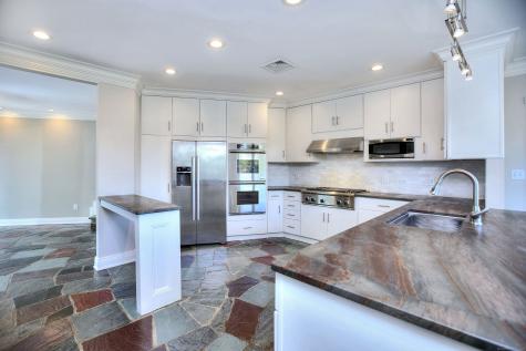 27 Rogues Ridge Weston CT 06883