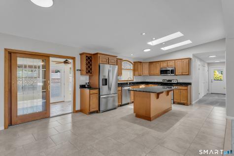 1175 South Main Street Middletown CT 06457