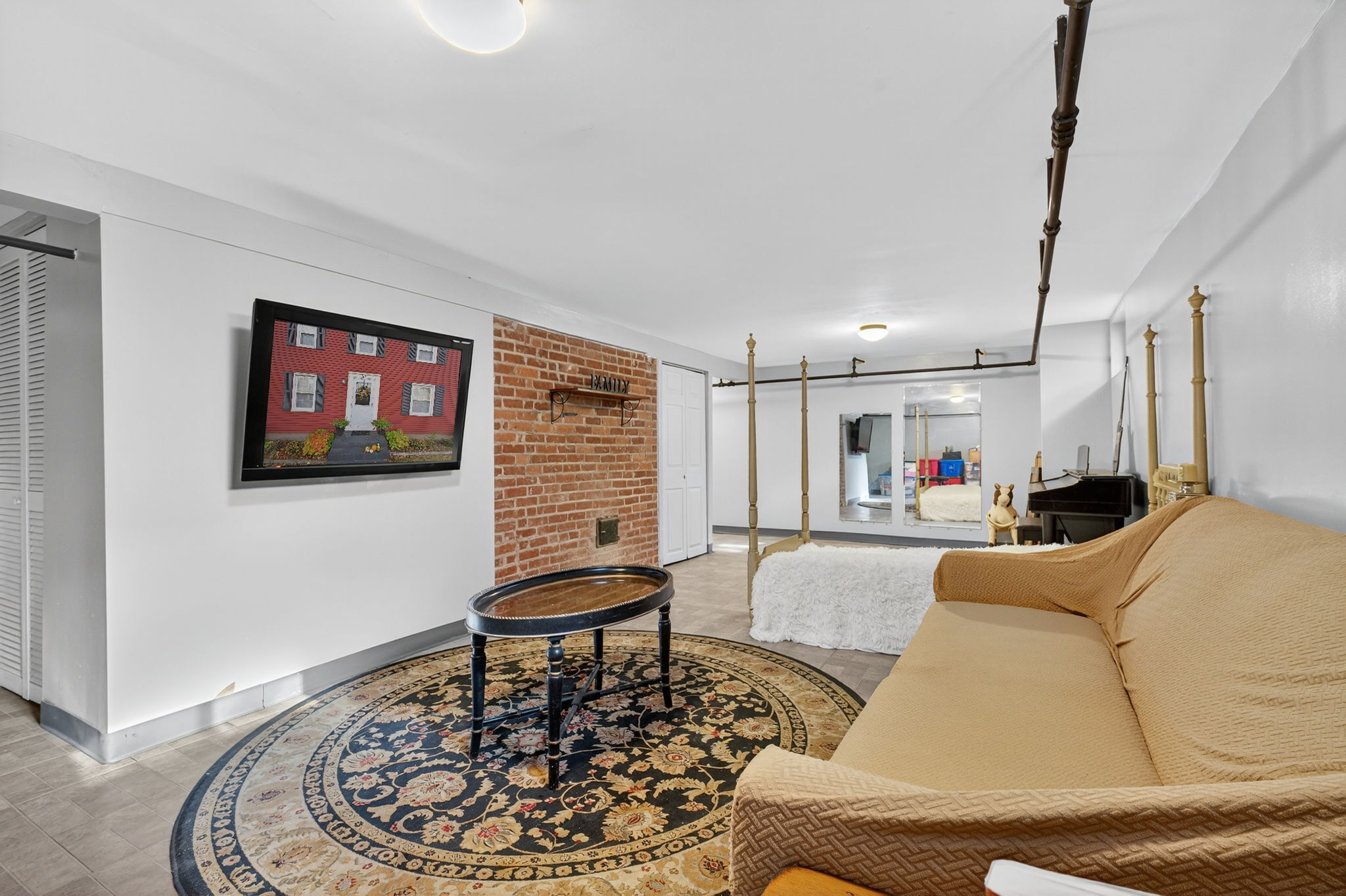 169 Avery Street South Windsor CT 06074