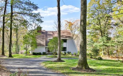 11 Mine Hill Road Redding CT 06896